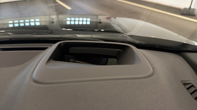 Land Rover Discovery Sport 1.5 P270e Metropolitan 5dr Auto [5 Seat] Station Wagon - Image 35
